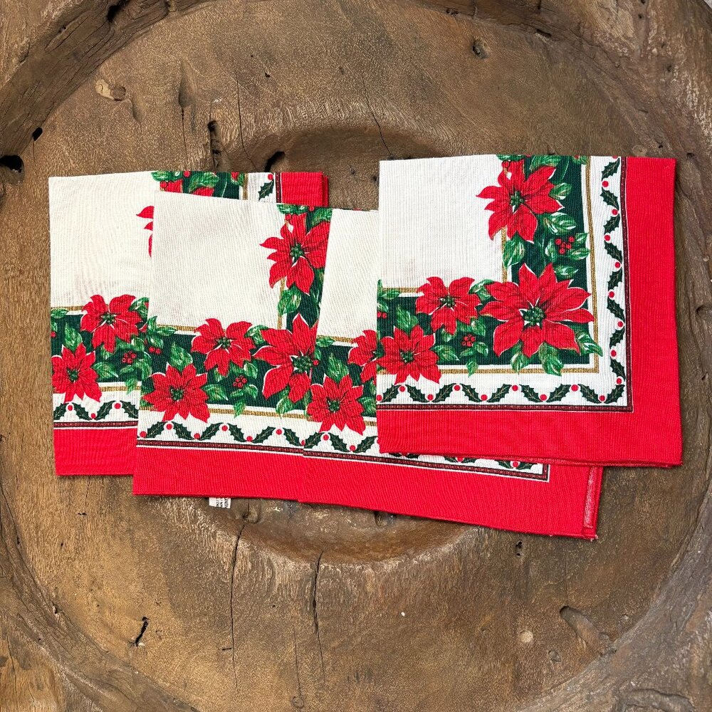 Vintage Sunweave Linens Christmas poinsettia napkins lot of 4 (16" square) NEW
